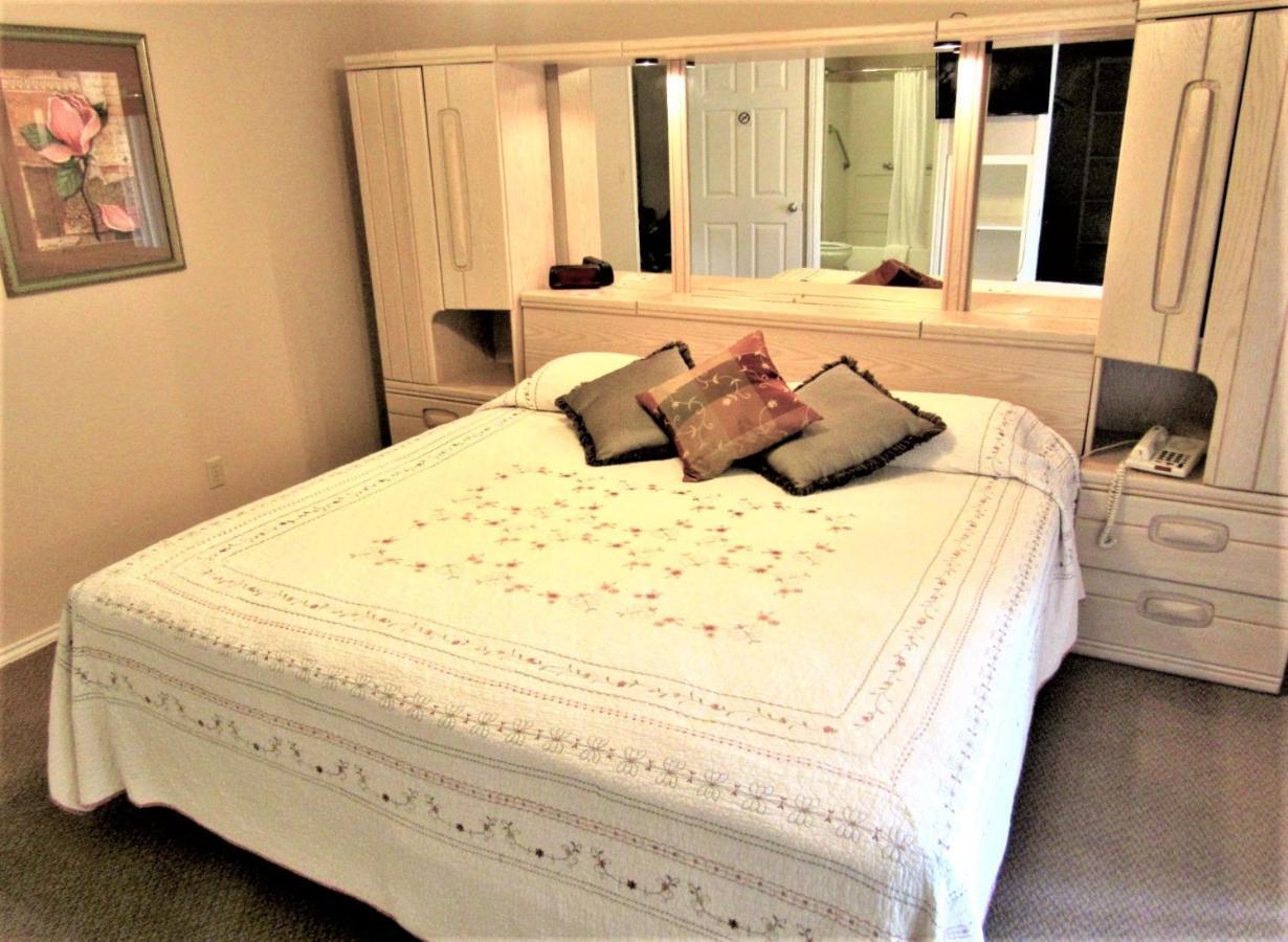 Victoria Palms Inn And Suites Donna Esterno foto