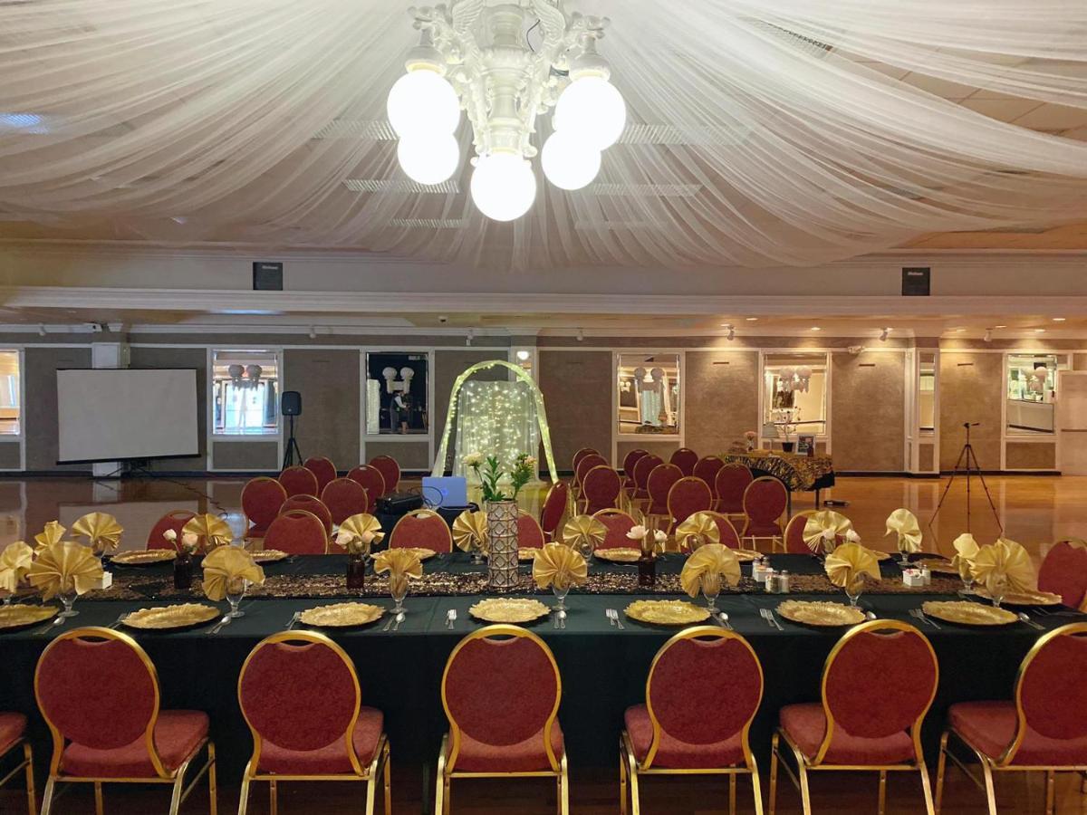 Victoria Palms Inn And Suites Donna Esterno foto