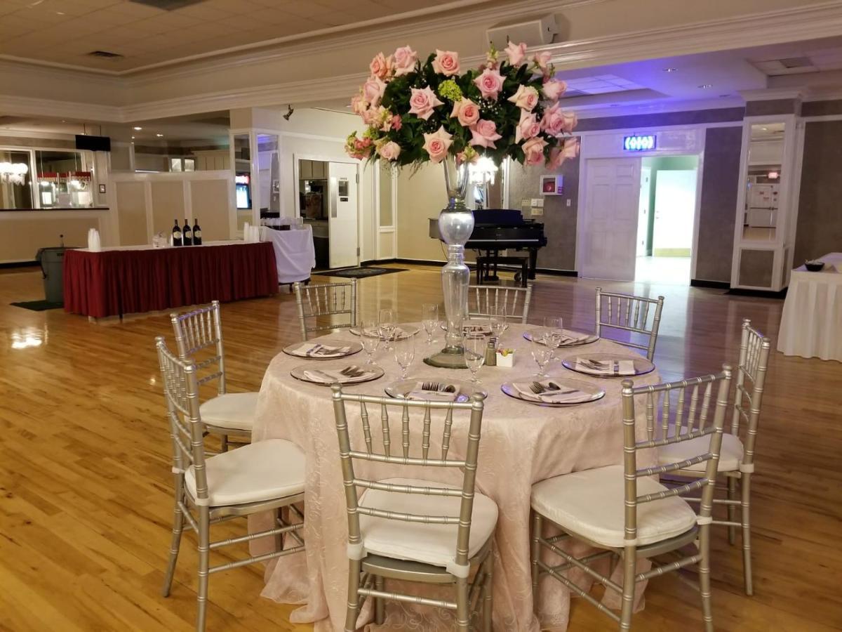 Victoria Palms Inn And Suites Donna Esterno foto