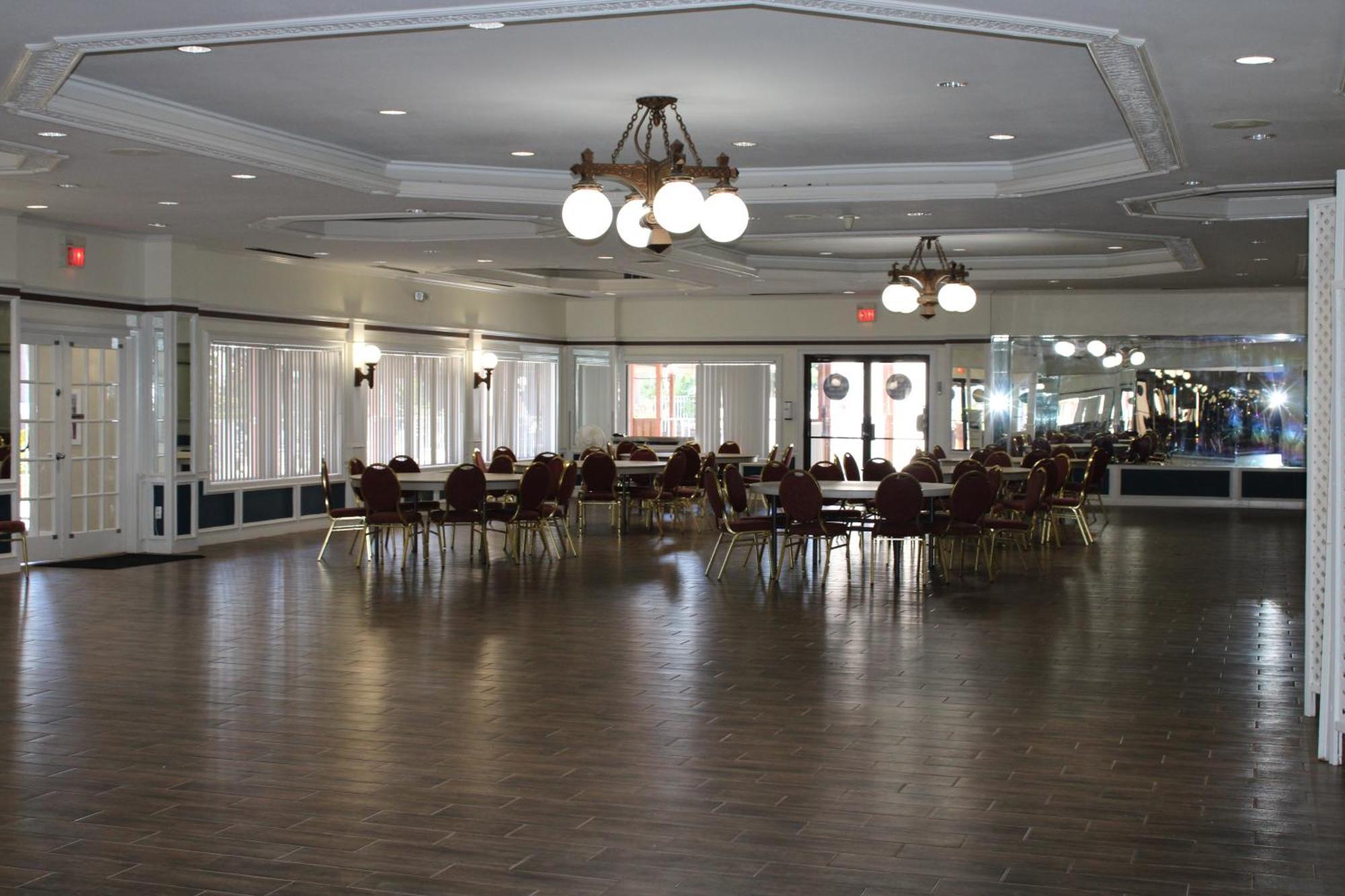 Victoria Palms Inn And Suites Donna Esterno foto